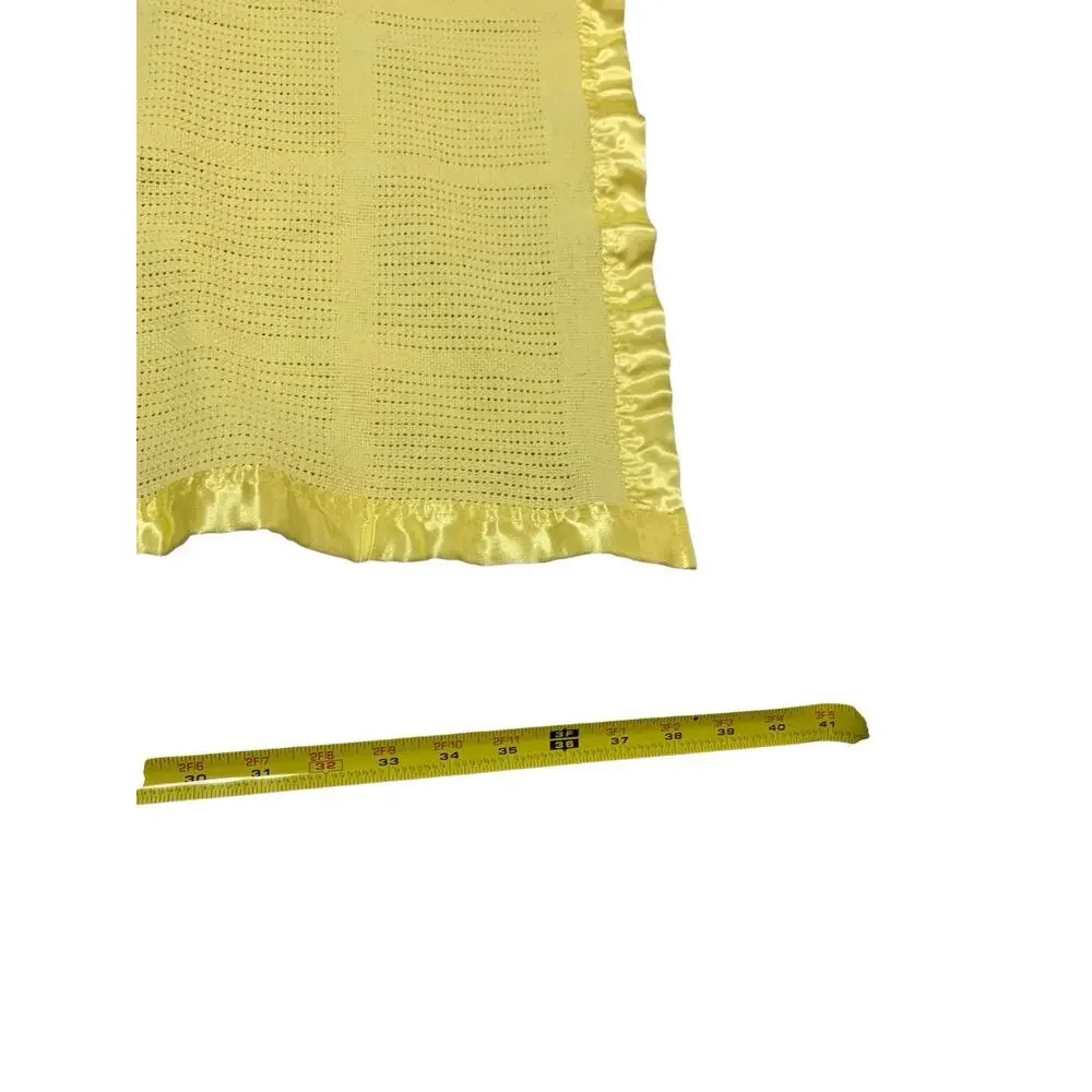 Vintage Yellow Thermal Waffle Weave‎ Satin Nylon Trim Baby Blanket 38x45